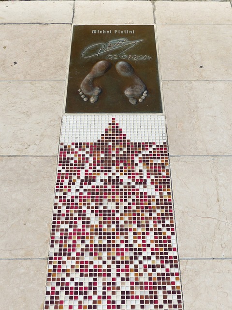 卡纳瓦罗成为萨格勒布迪纳摩新任主帅.