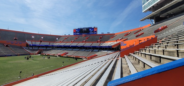 中场球员不 中场球员不